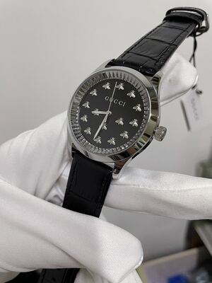 Gucci Bee Watch view 3