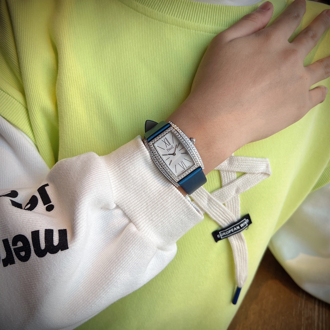 Piaget Upstream Watch view