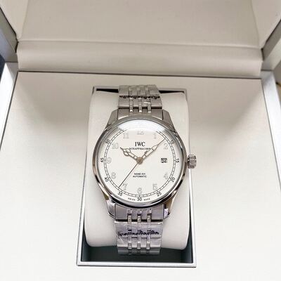 IWC Pilot Watch view 5