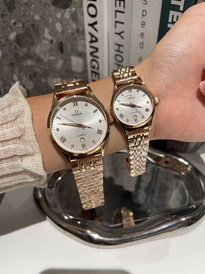 Omega Quartz Watch view 8