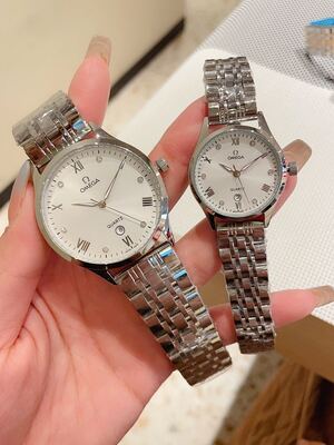 Omega Quartz Watch view 5