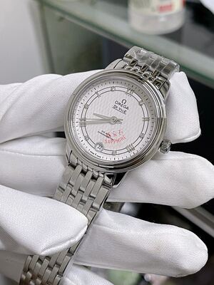 Omega Seamaster Watch view 8
