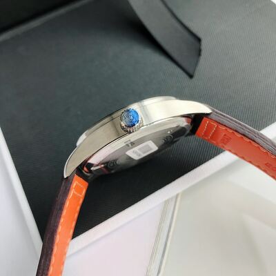 IWC Pilot Watch view 4