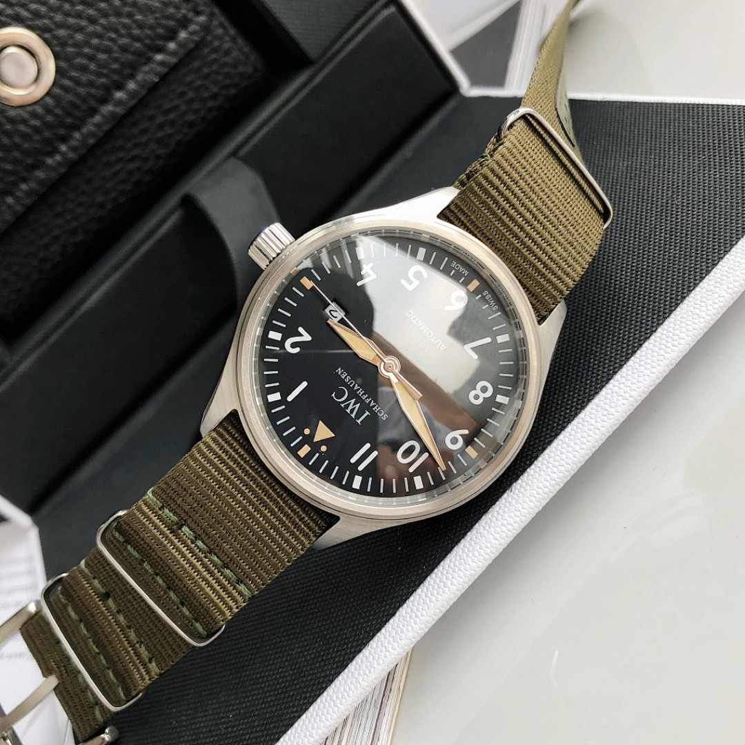 IWC Schaffhausen Watch view