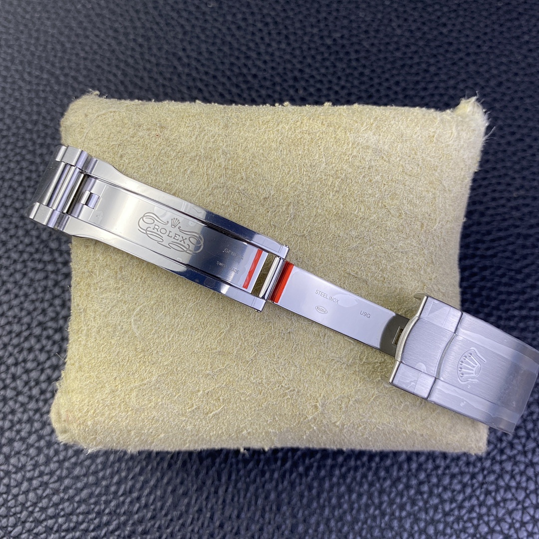 Rolex Submariner Watch view