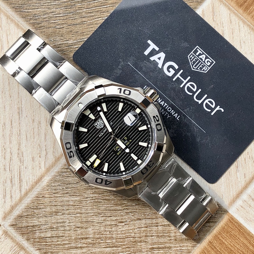 Tag Heuer Aquaracer Watch view