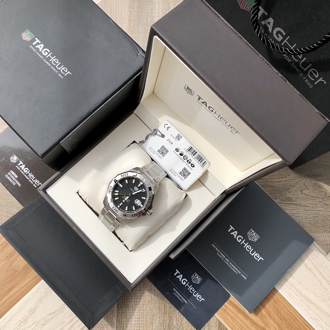 Tag Heuer Aquaracer Watch view