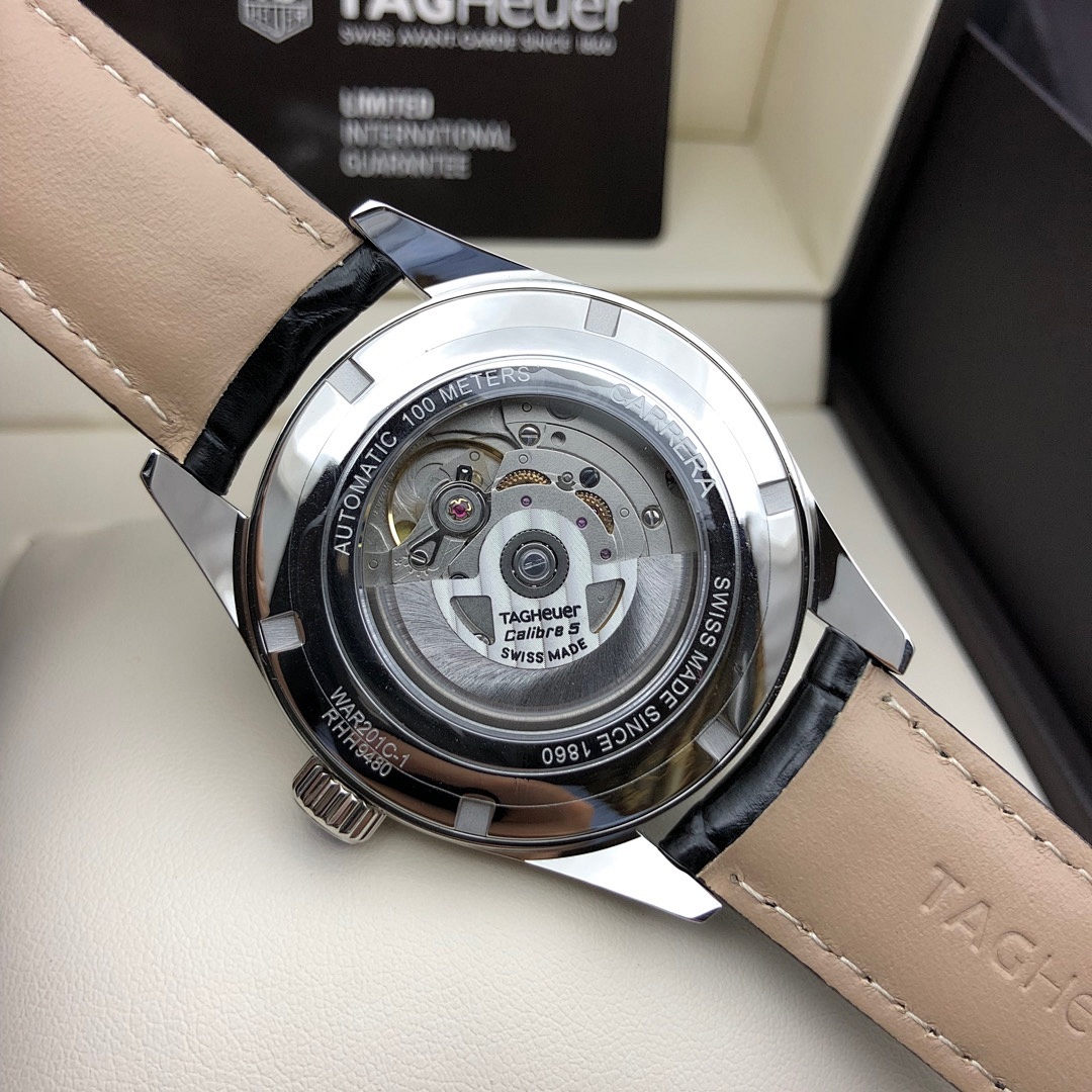 Tag Heuer Carrera Watch view