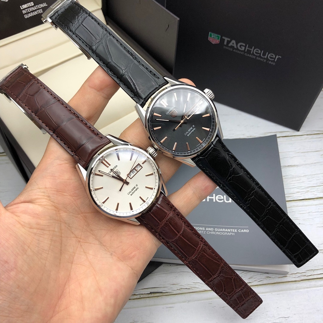 Tag Heuer Carrera Watch view
