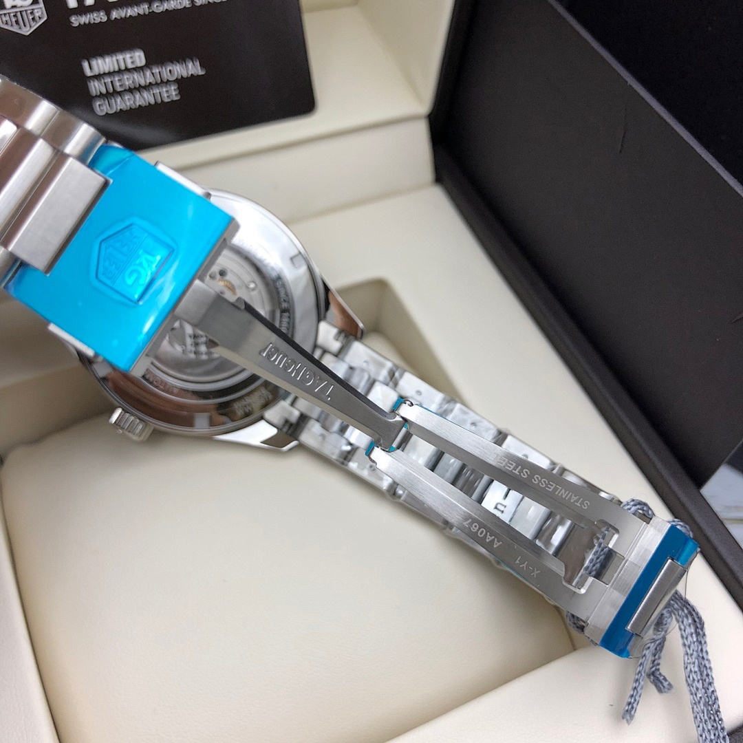 Tag Heuer Carrera Day-Date Watch view