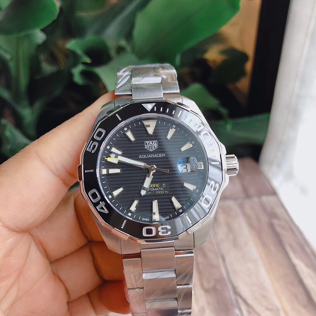 Tag Heuer Aquaracer Watch view