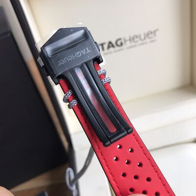 Tag Heuer Carrera Watch view 2
