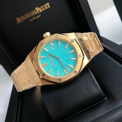Audemars Piguet Royal Oak Watch view 5