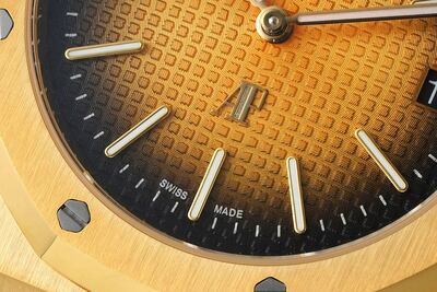 Audemars Piguet Royal Oak Watch view 4