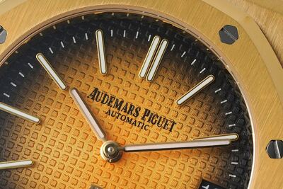 Audemars Piguet Royal Oak Watch view 6