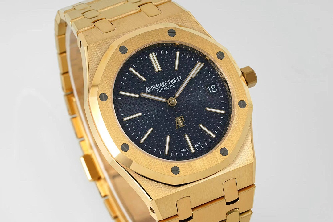 Audemars Piguet Royal Oak Watch view