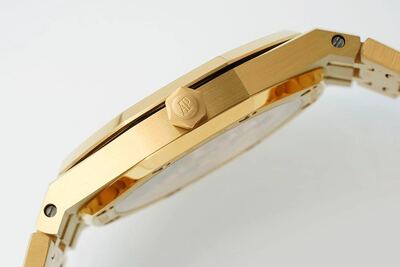 Audemars Piguet Royal Oak Watch view 3