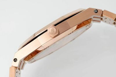 Audemars Piguet Royal Oak Watch view 3