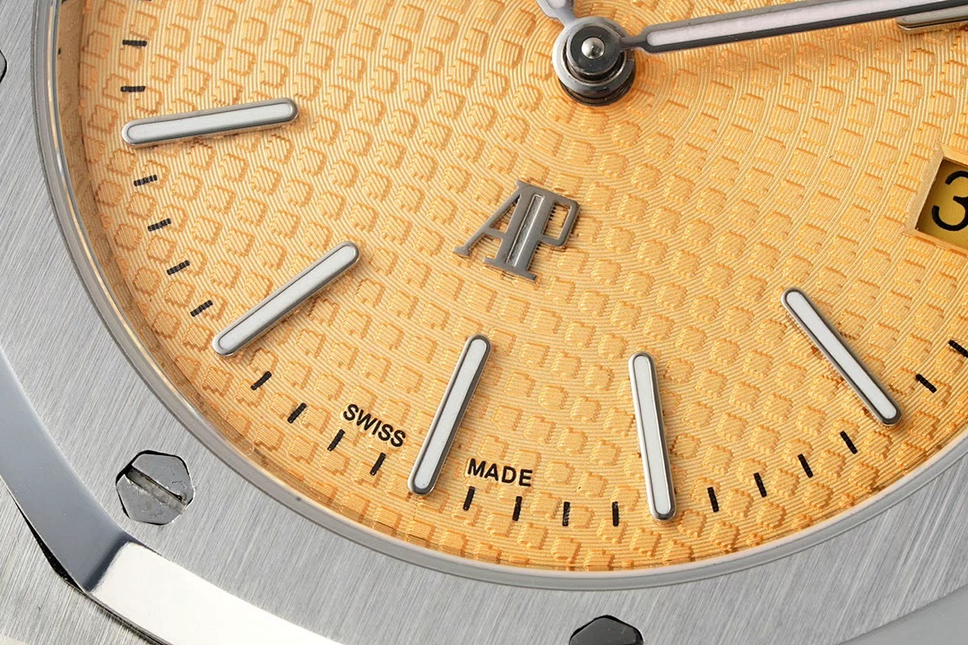 Audemars Piguet Royal Oak Watch view