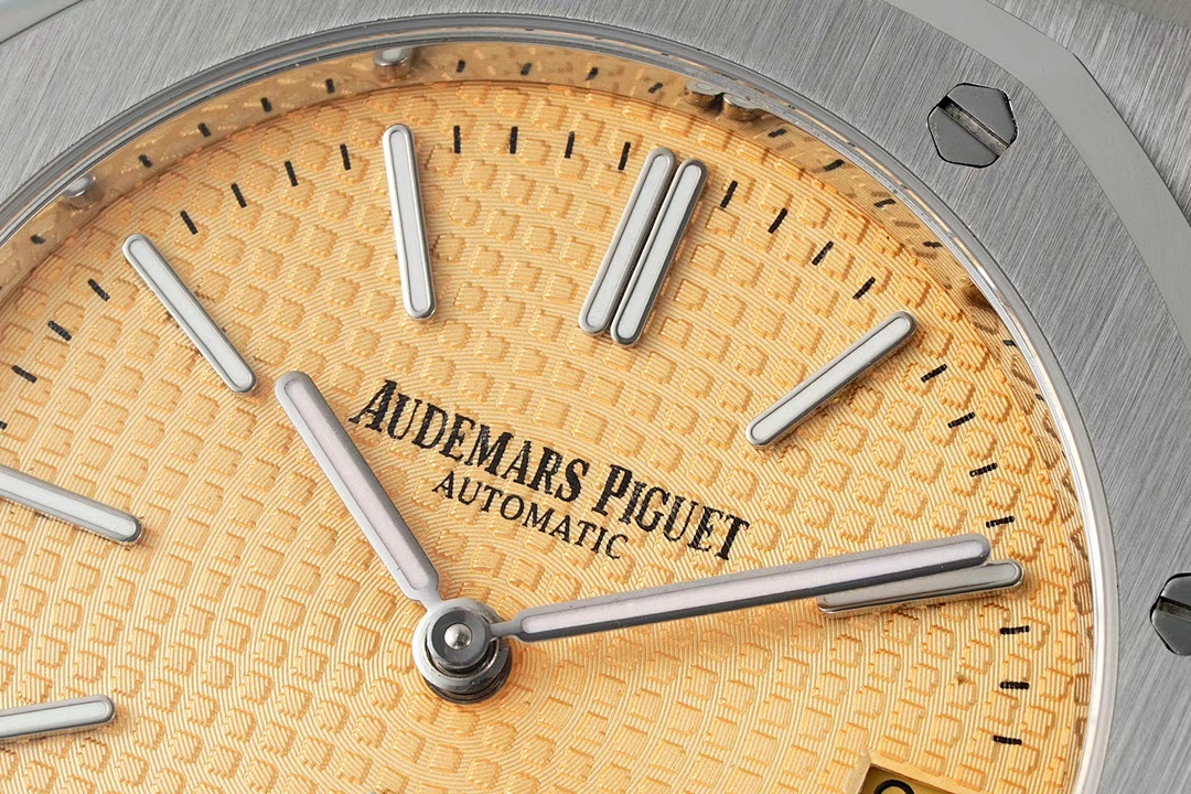 Audemars Piguet Royal Oak Watch view