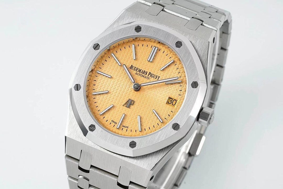 Audemars Piguet Royal Oak Watch view