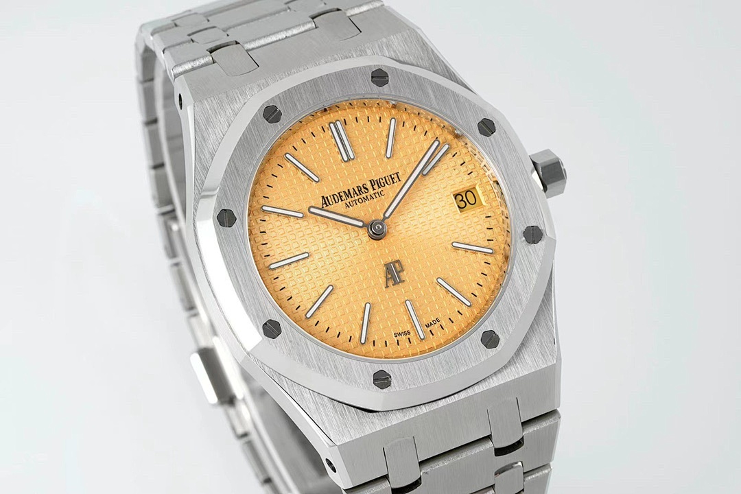 Audemars Piguet Royal Oak Watch view
