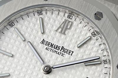Audemars Piguet Royal Oak Watch view 6