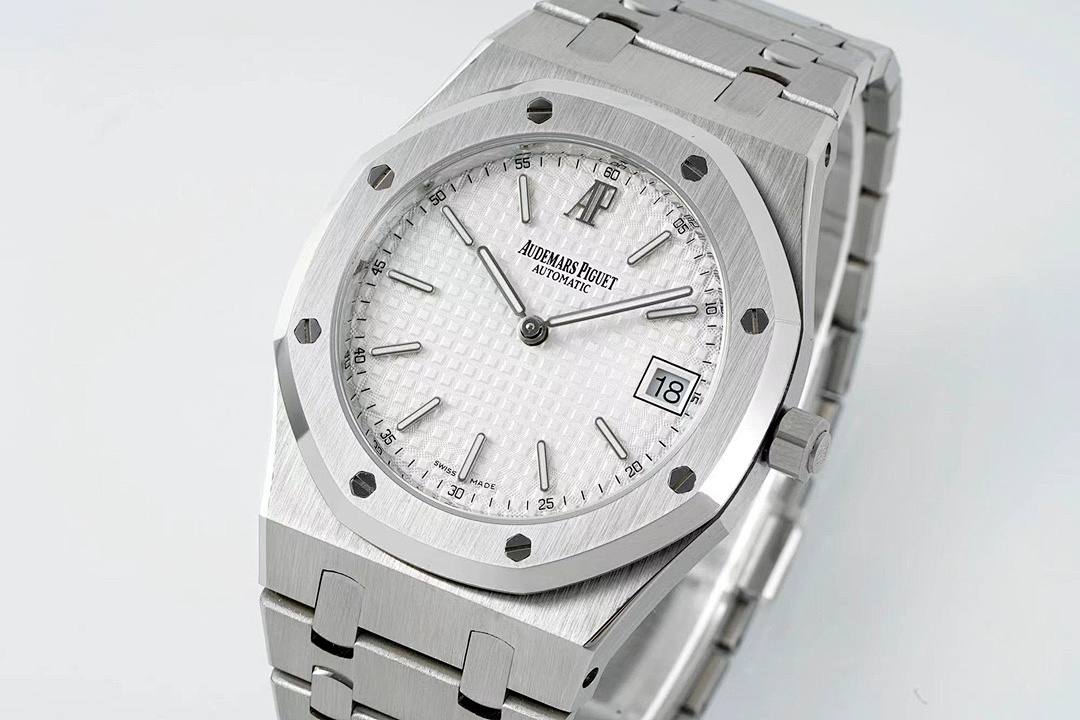 Audemars Piguet Royal Oak Watch view