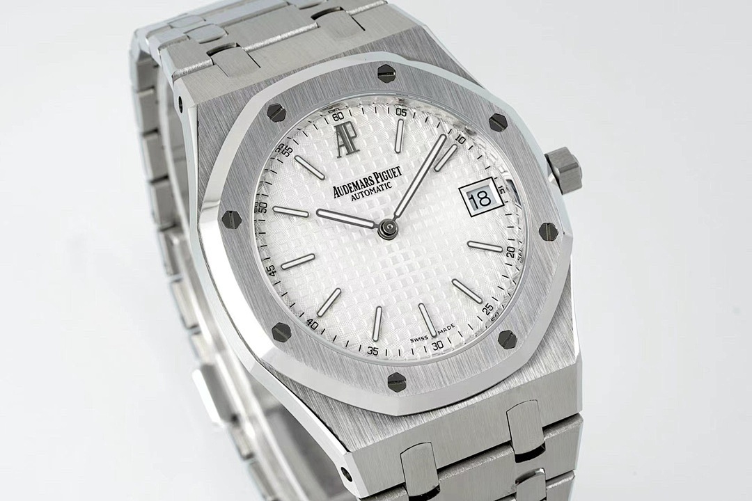 Audemars Piguet Royal Oak Watch view