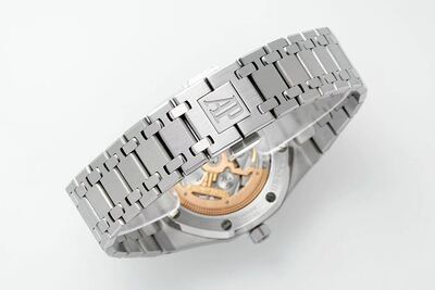 Audemars Piguet Royal Oak Watch view 4