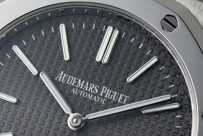 Audemars Piguet Royal Oak Watch view 5