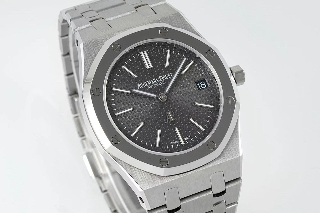Audemars Piguet Royal Oak Watch view