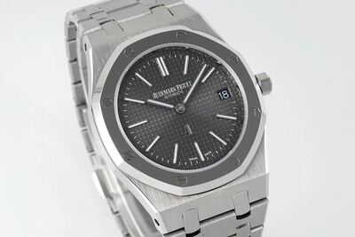 Audemars Piguet Royal Oak Watch view 8