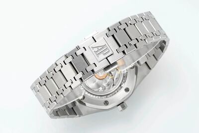 Audemars Piguet Royal Oak Watch view 4