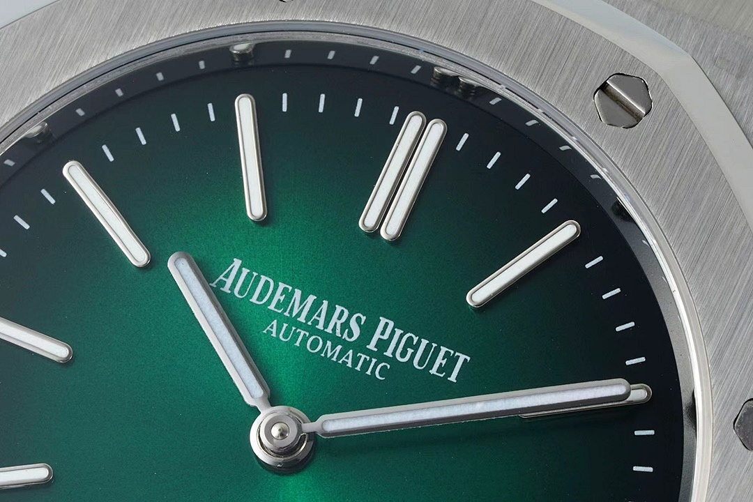 Audemars Piguet Royal Oak Watch view