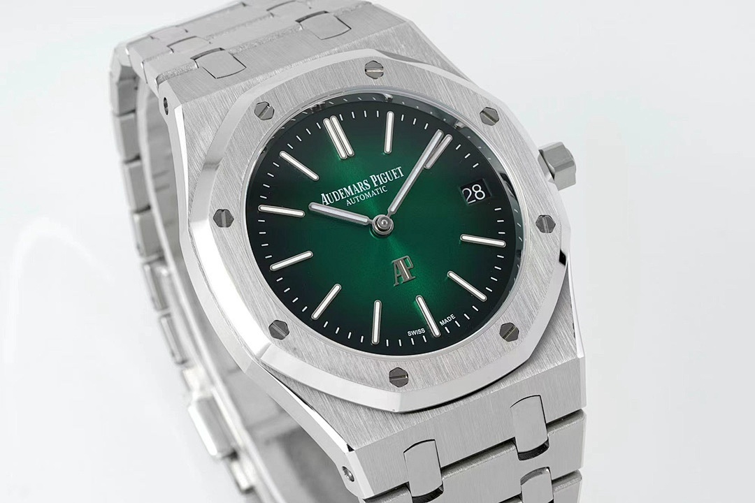Audemars Piguet Royal Oak Watch view