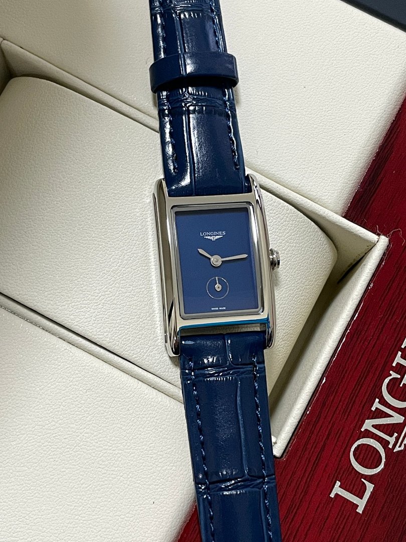 Longines DolceVita Watch view