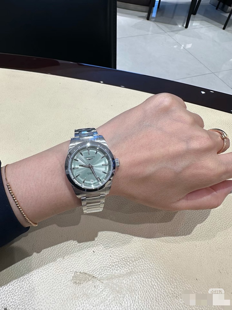 Longines Hydroconquest Watch view