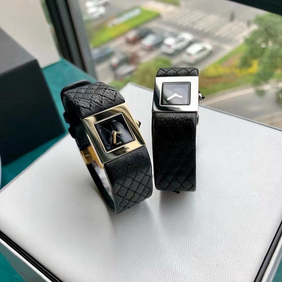 Chanel Code Coco Watch view