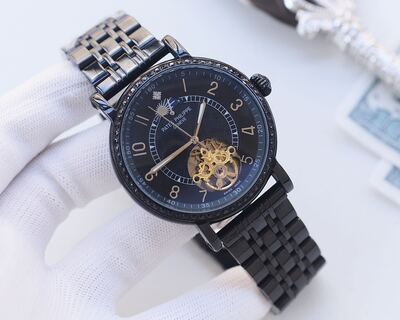 Patek Philippe Aquanaut Watch view 9