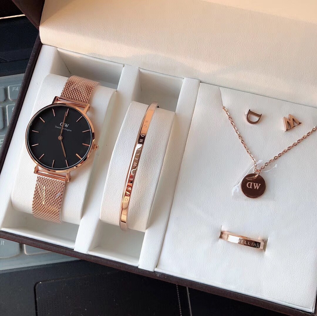 Daniel Wellington Watch view