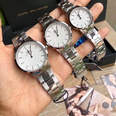 Daniel Wellington Watch view 5