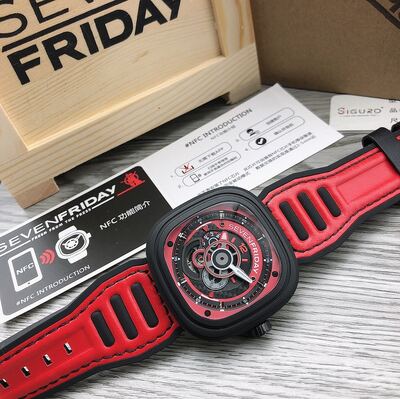 SevenFriday P1B Watch view 5