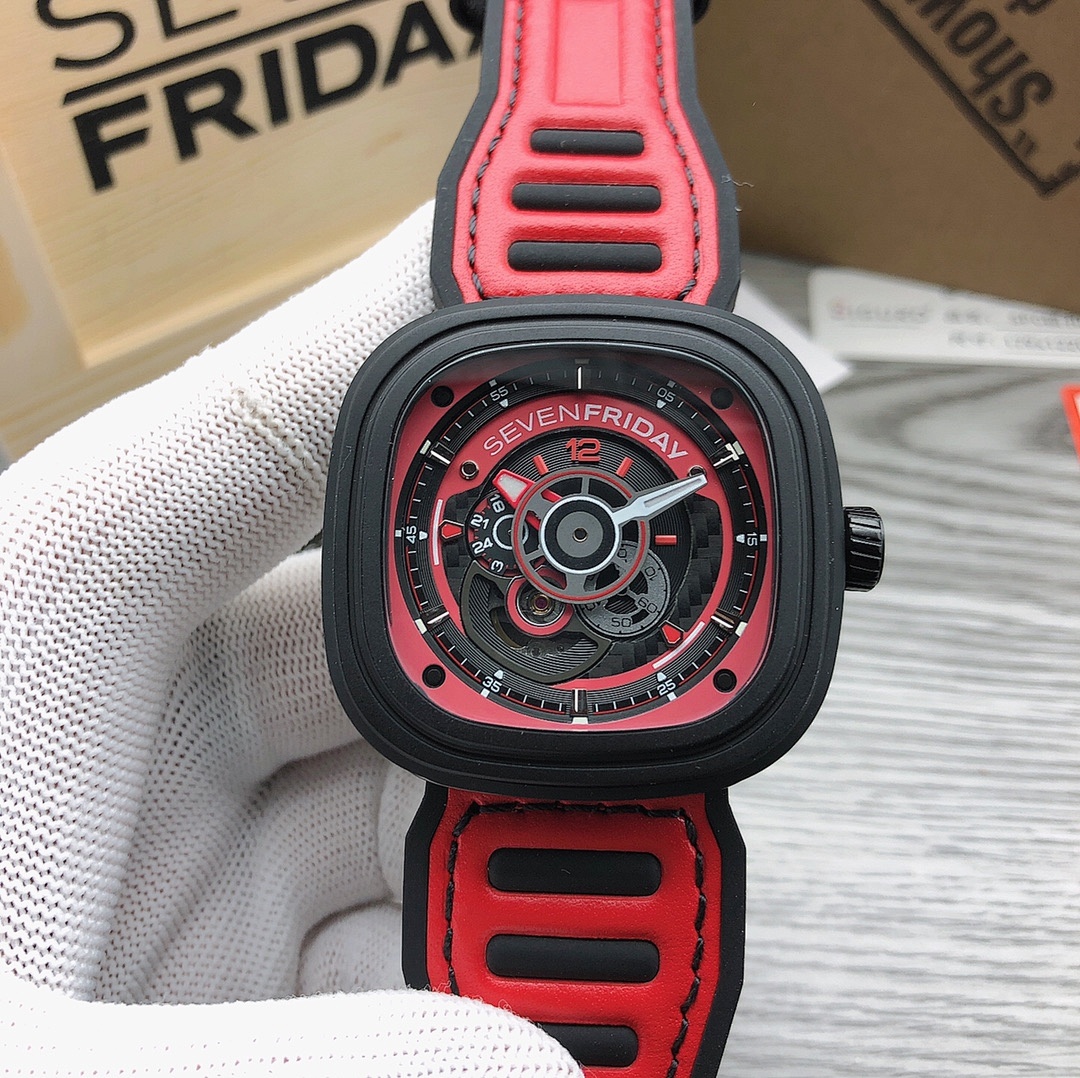 SevenFriday P1B Watch view