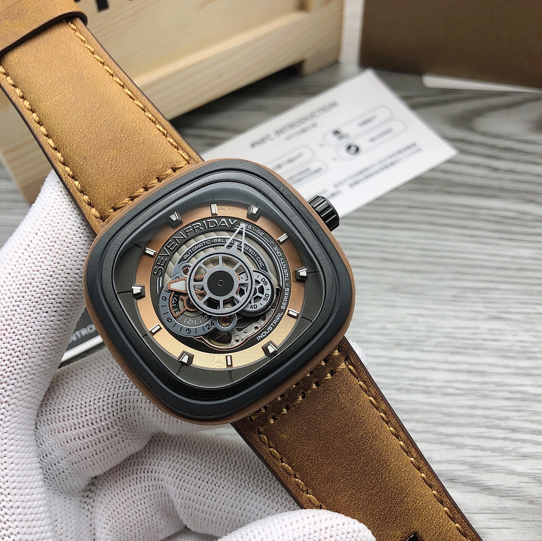 SevenFriday P3B Watch view