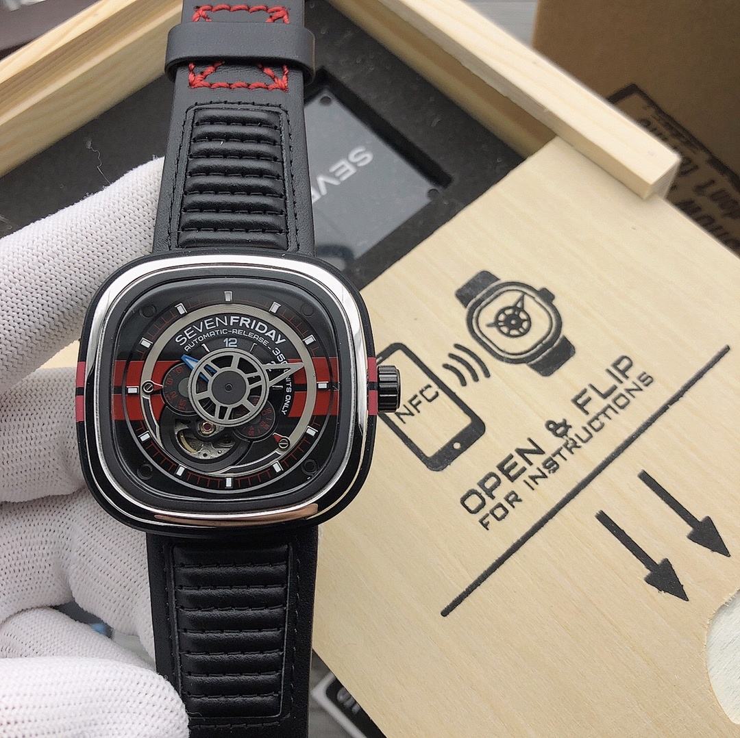 SevenFriday P3B Watch