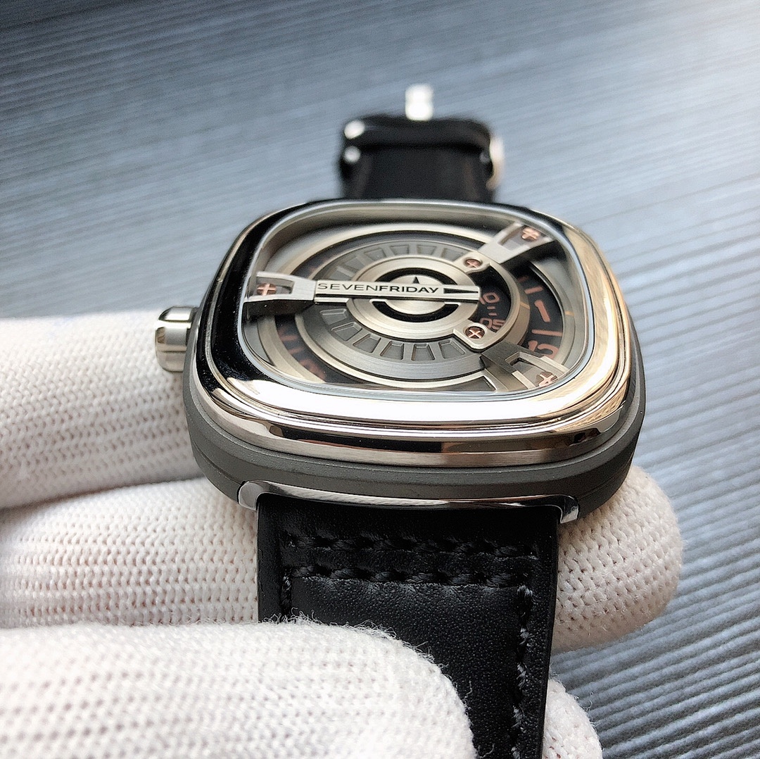 SevenFriday Watch view
