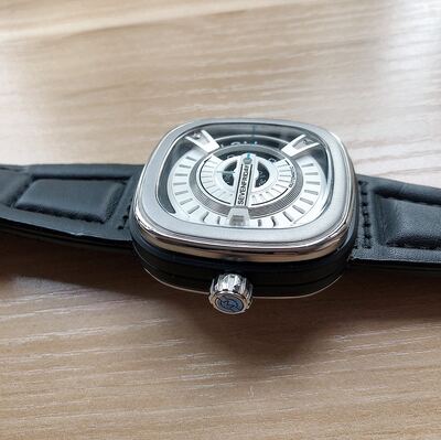 SevenFriday Watch view 3