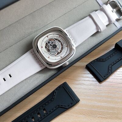 SevenFriday Watch view 3
