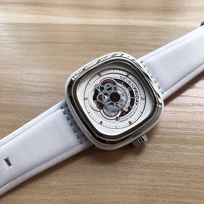 SevenFriday Watch view 6